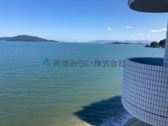 �Z�˂���̒��]�ʐ^�@�I�[�V�����r���[�I�I